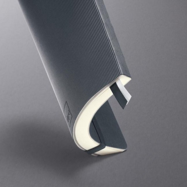 Zápisník CONCEPTUM linajkový tmavo sivý, mäkká väzba 135x210mm_1